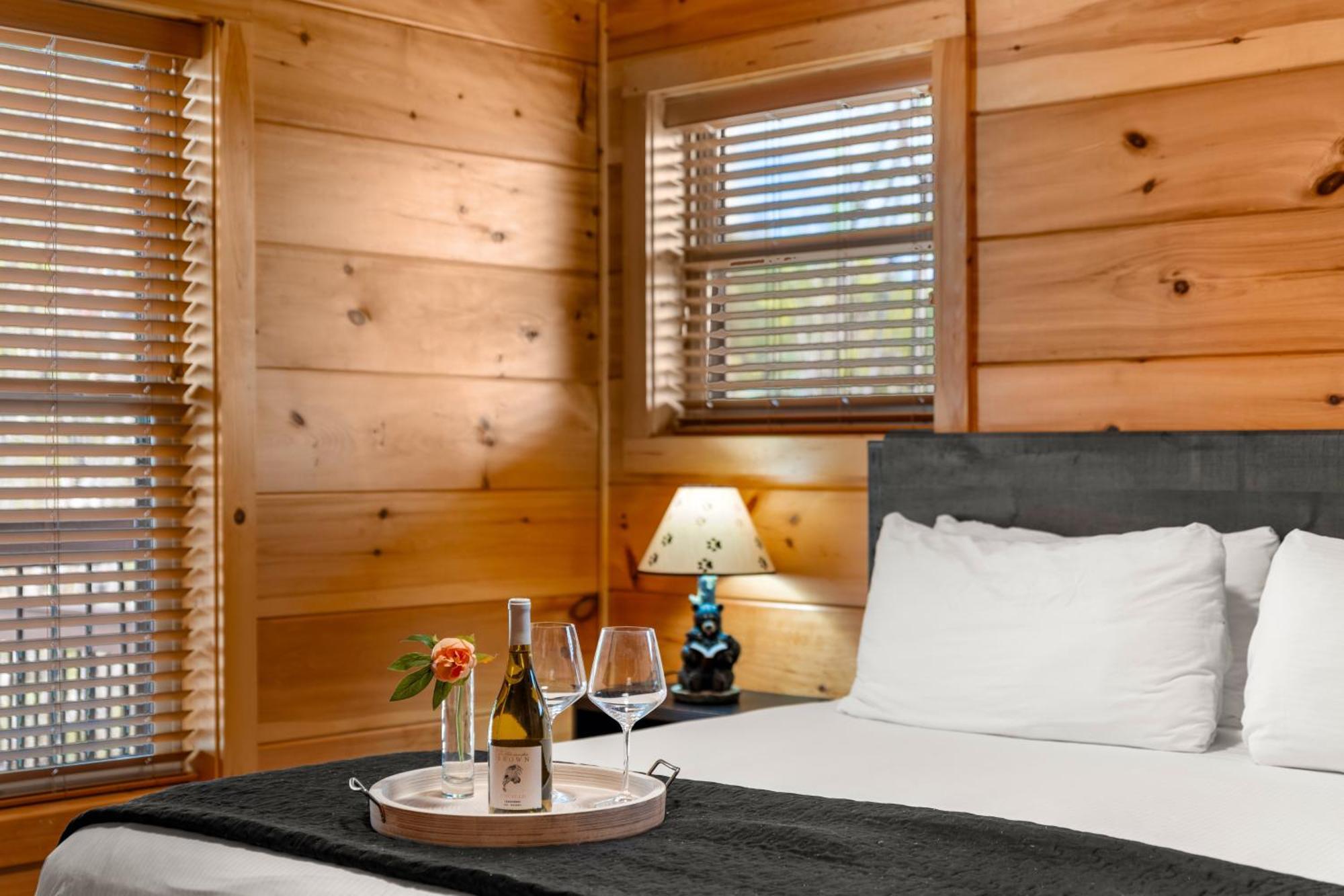 3 Bears Chalet Gatlinburg Bagian luar foto